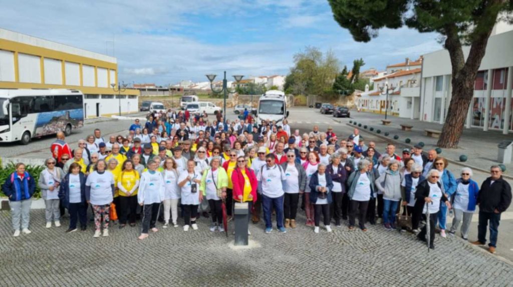 Caminhada Sénior e Torneio de Badminton nos Municípios do Crato, Marvão e Alter do Chão