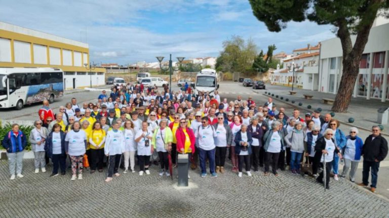 Caminhada Sénior e Torneio de Badminton nos Municípios do Crato, Marvão e Alter do Chão