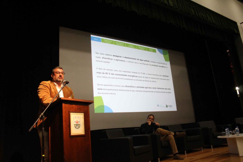 Joaquim Diogo, Presidente do Município do Crato, a intervir sobre a importância da Barragem do Pisão para o setor agrícola