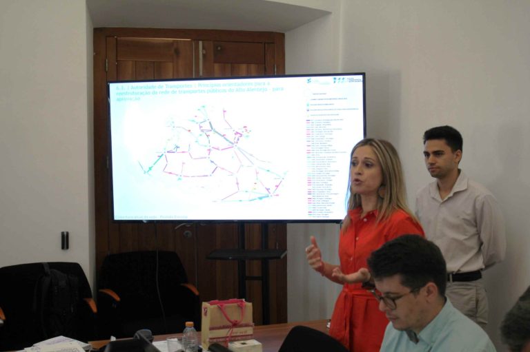 Reunião de Conselho Intermunicipal da CIMAA com a presença dos autarcas do Alto Alentejo em Portalegre